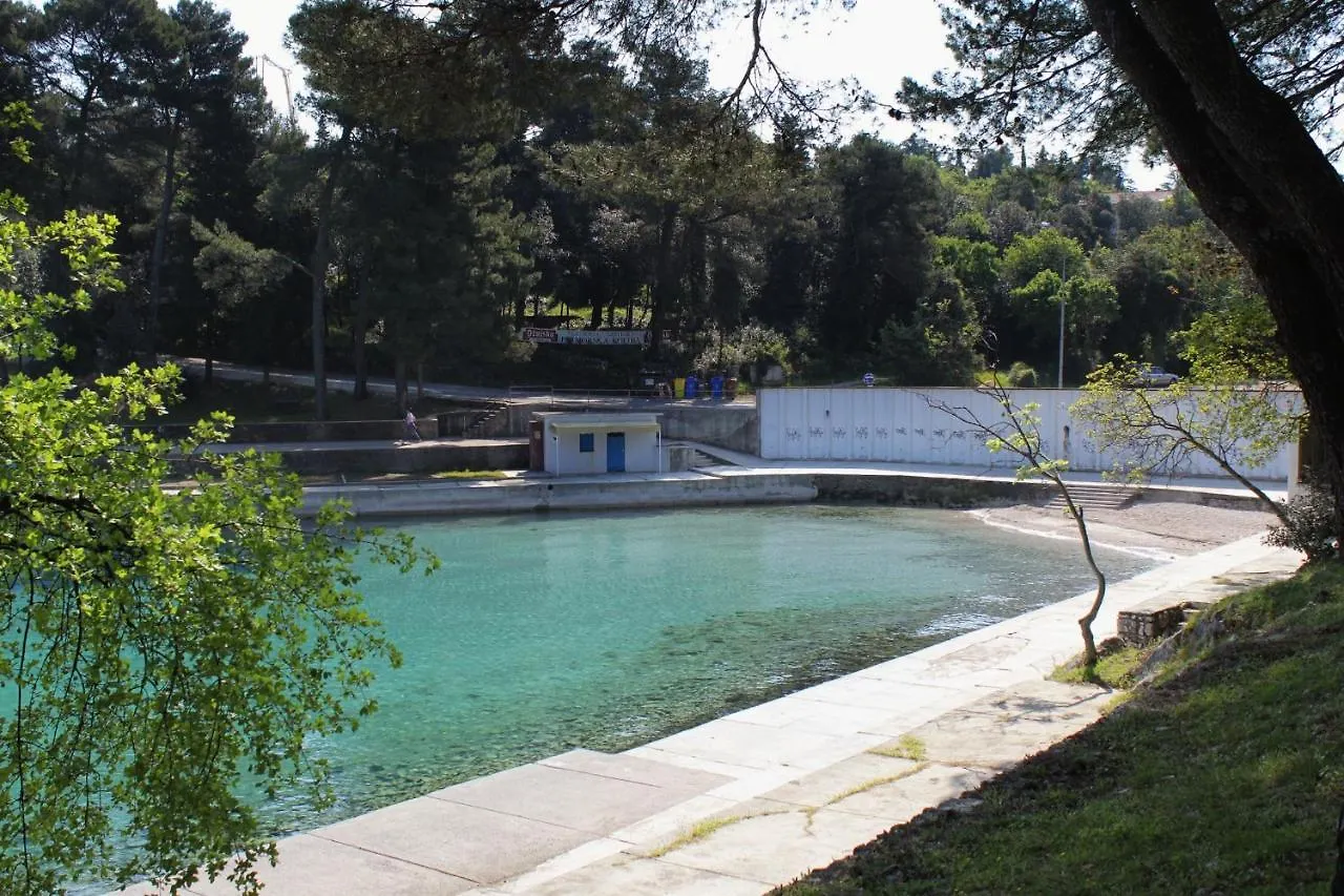 Apartments With A Parking Space Malinska Croatia