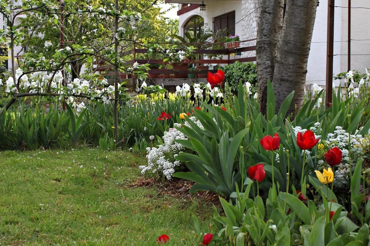 Apartments With A Parking Space Malinska Croatia