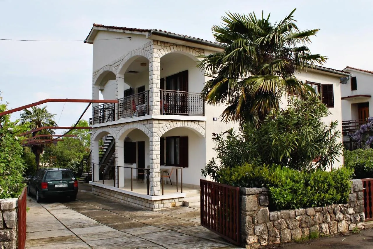 Apartments With A Parking Space Malinska