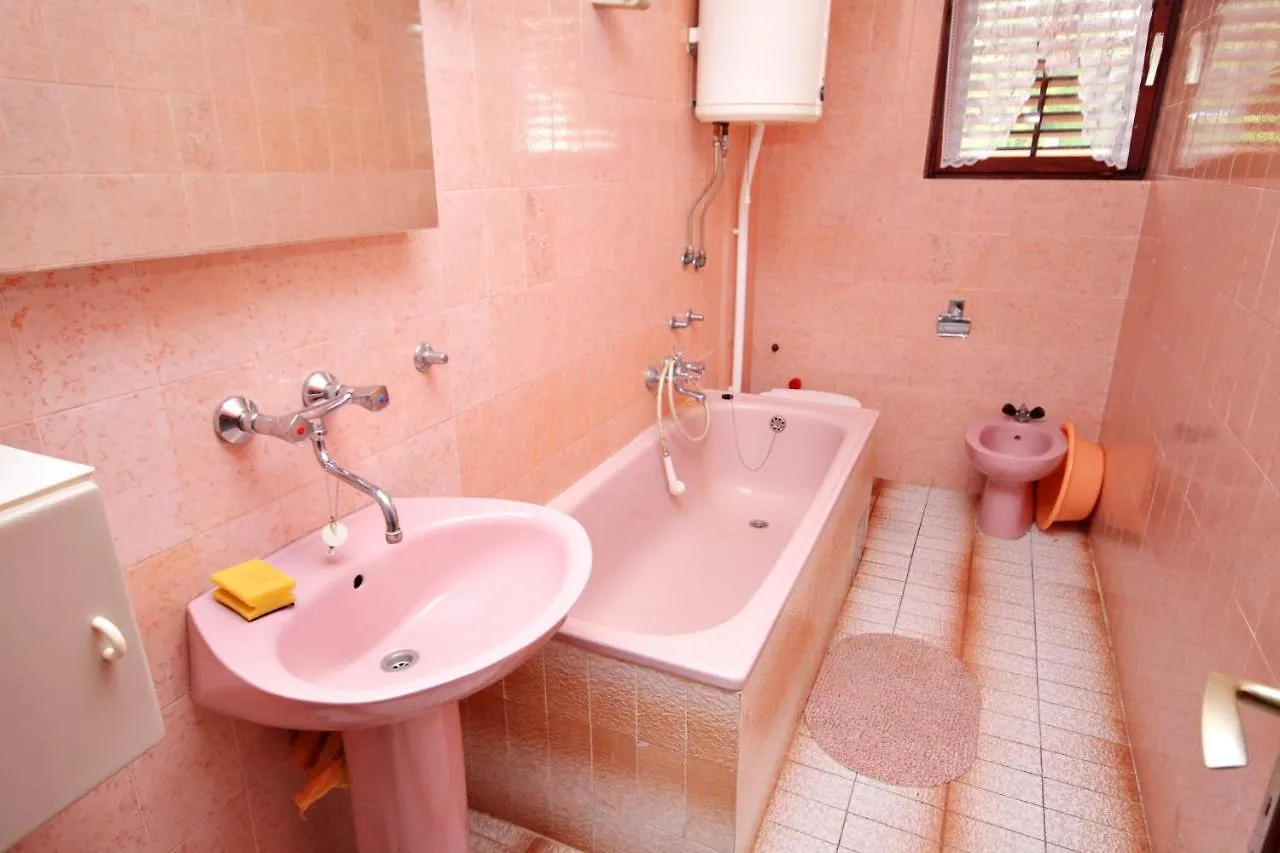 Apartments With A Parking Space Malinska Croatia